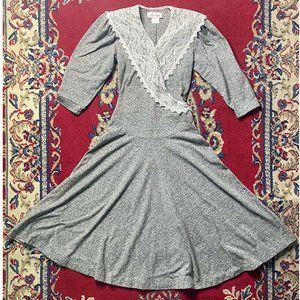 Vintage 1970s 80s Gray and White Lace Vicky Vaughn Polyester Cotton Blend Dress